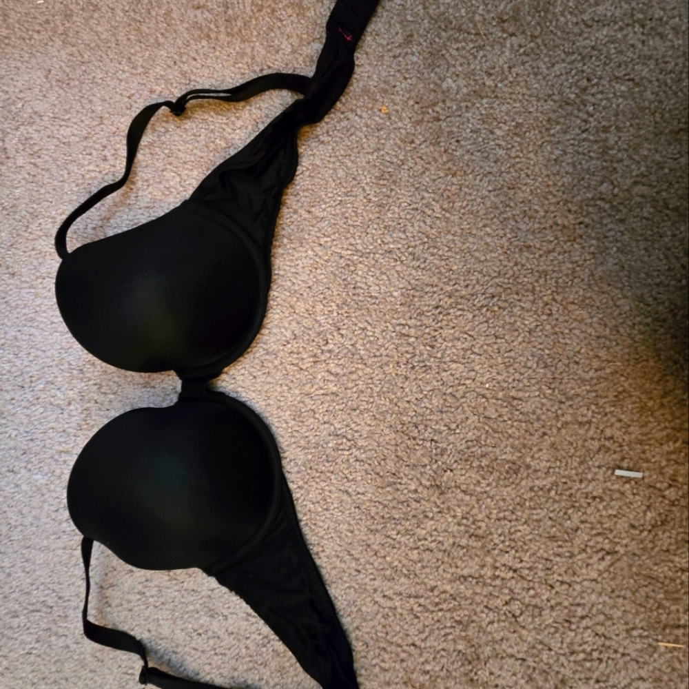 Black Victoria's Secret Bra